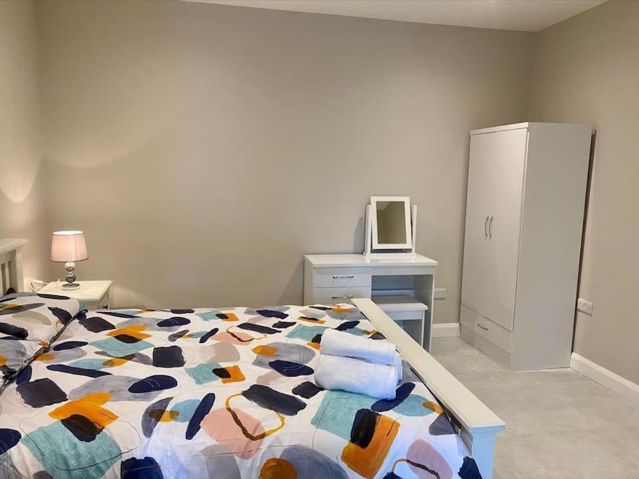 Erne Getaway No.7 Brand New 1 Bed Apartment Enniskillen Exterior photo