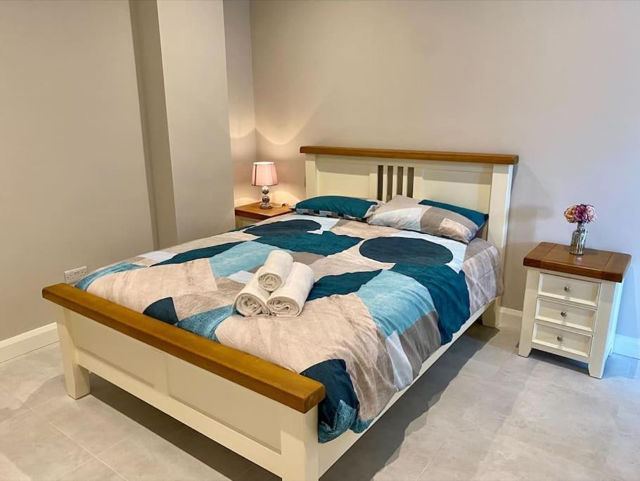 Erne Getaway No.7 Brand New 1 Bed Apartment Enniskillen Exterior photo