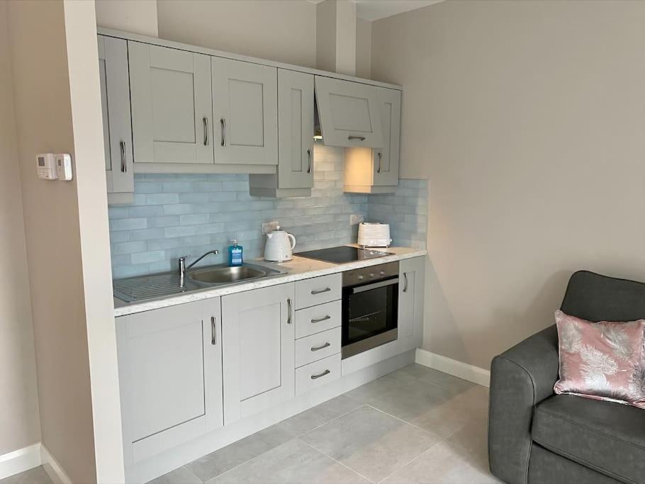 Erne Getaway No.7 Brand New 1 Bed Apartment Enniskillen Exterior photo