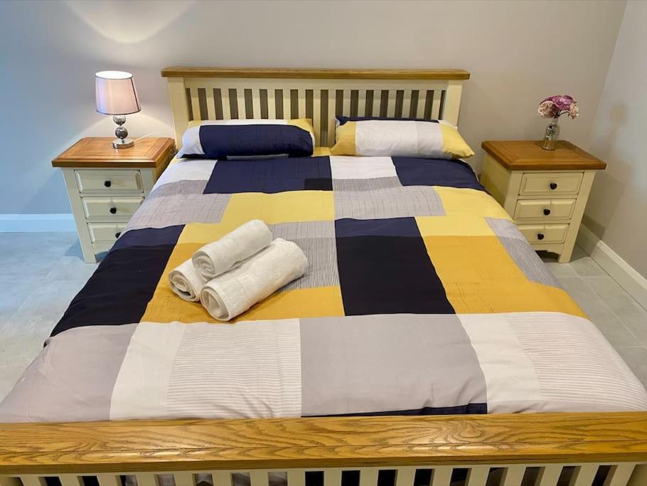 Erne Getaway No.7 Brand New 1 Bed Apartment Enniskillen Exterior photo