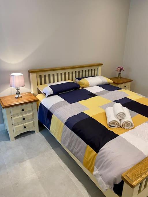 Erne Getaway No.7 Brand New 1 Bed Apartment Enniskillen Exterior photo