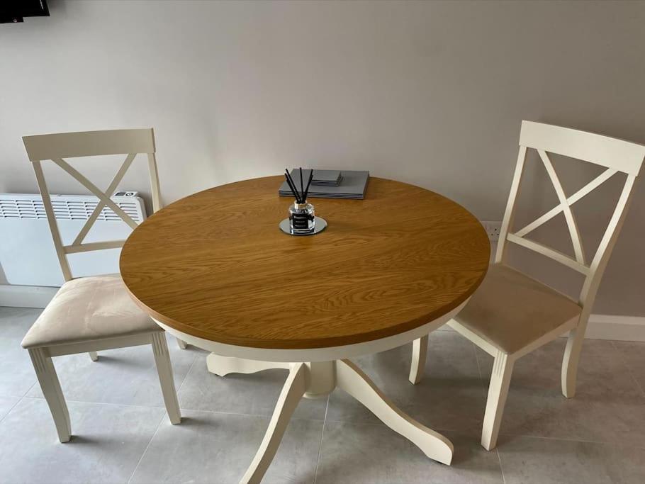 Erne Getaway No.7 Brand New 1 Bed Apartment Enniskillen Exterior photo
